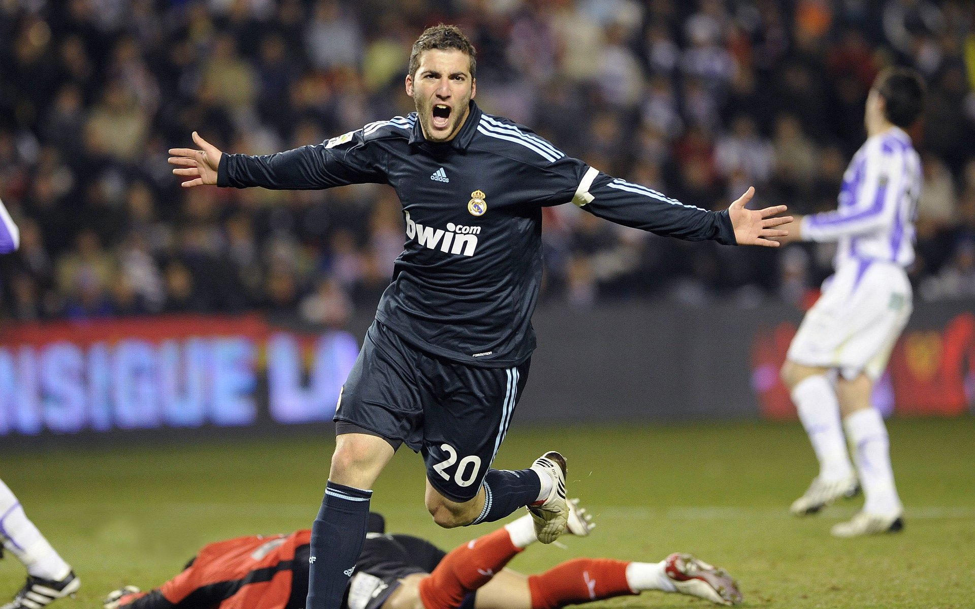 KPL赛前分析节目收视火爆解说专业度获好评，kpl解说规则